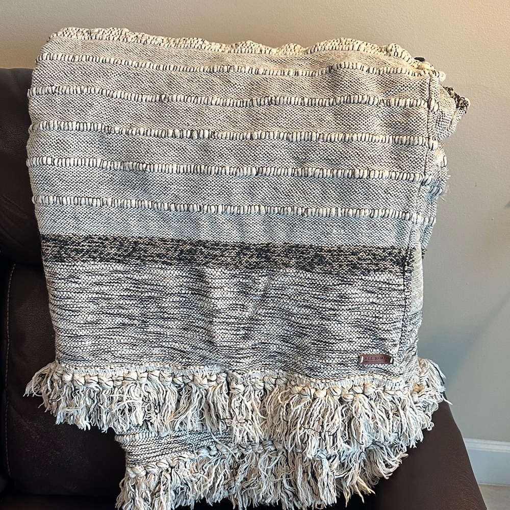 Anthropologie Textured Black and Cream Throw Blanket